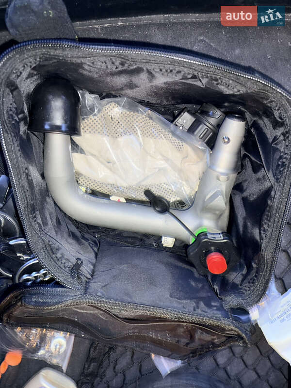 Седан Audi A8 2011 в Києві фото 37 Седан Audi A8 2011 в Києві