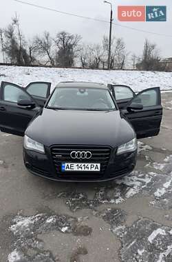 Седан Audi A8 2013 в Кривом Роге
