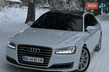 Седан Audi A8 2015 в Тернополі