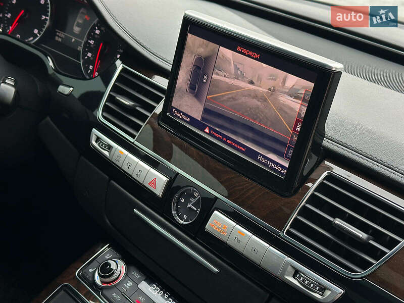 Седан Audi A8 2013 в Одессе