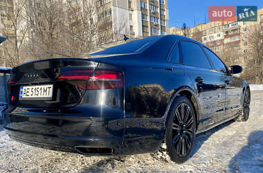 Седан Audi A8 2013 в Днепре