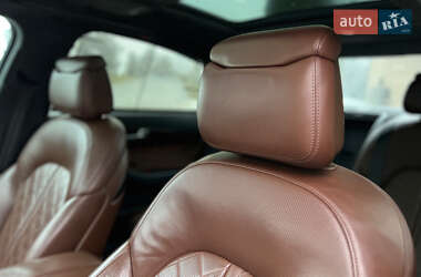 Седан Audi A8 2015 в Львове