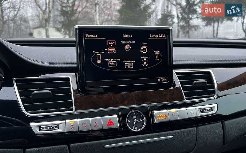 Седан Audi A8 2015 в Львове