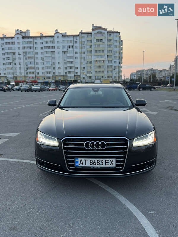 Седан Audi A8 2015 в Ивано-Франковске