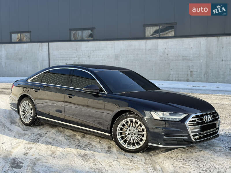 Седан Audi A8 2021 в Киеве