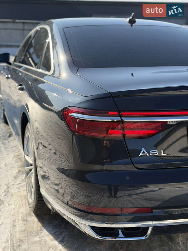 Седан Audi A8 2021 в Киеве