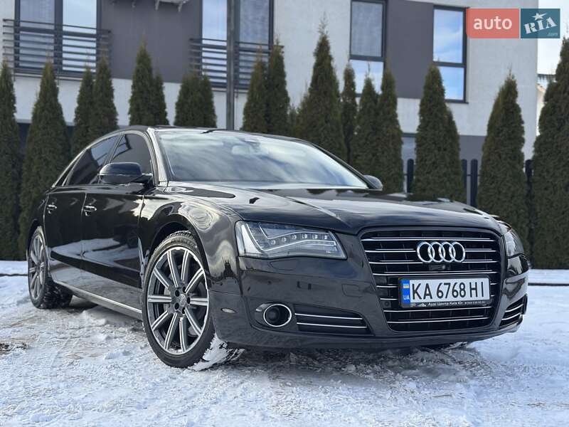 Седан Audi A8 2013 в Луцке