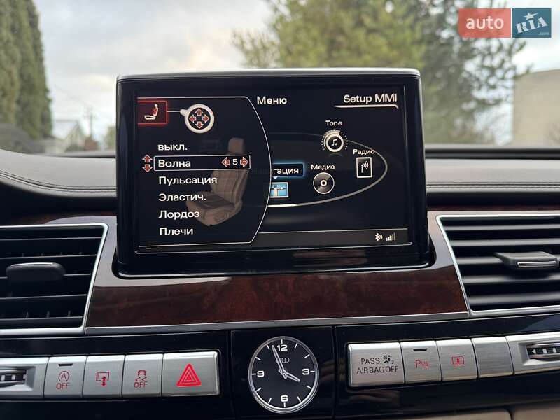 Седан Audi A8 2013 в Луцке
