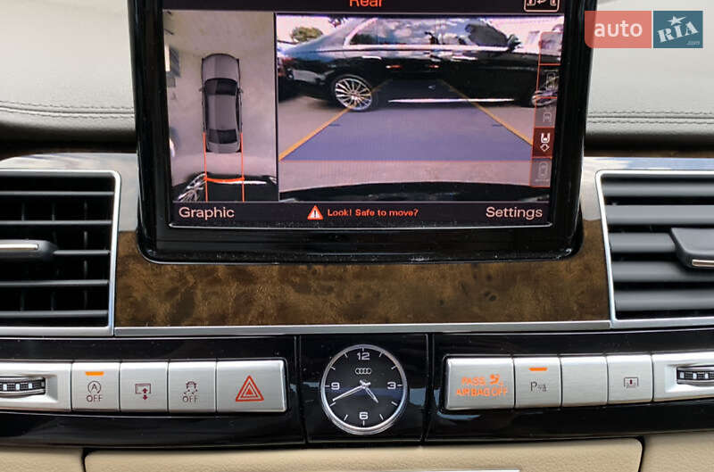 Седан Audi A8 2015 в Киеве