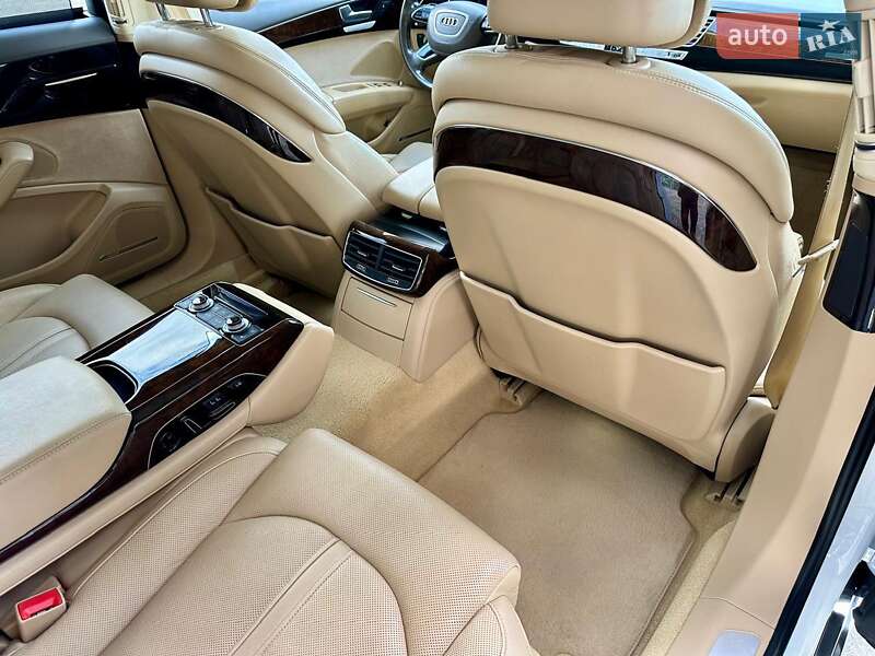 Седан Audi A8 2016 в Дніпрі фото 31 Седан Audi A8 2016 в Дніпрі