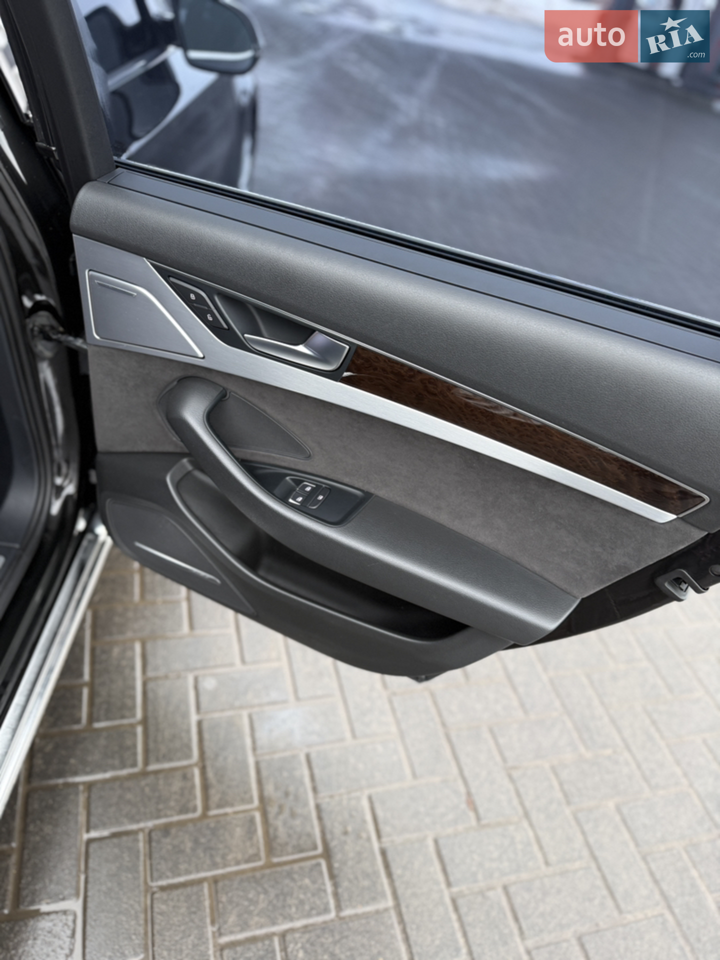 2011 Audi A8 - мініатюра 29