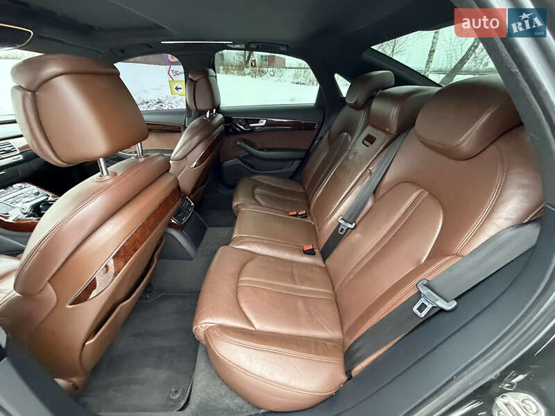 Седан Audi A8 2011 в Києві