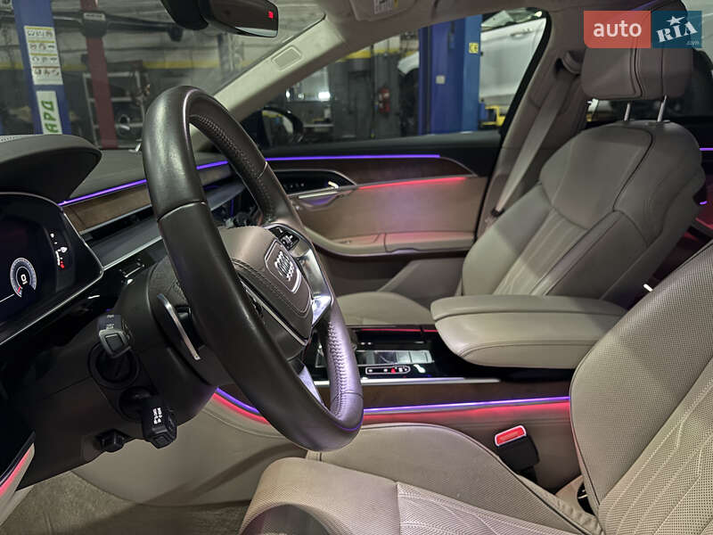 Седан Audi A8 2020 в Киеве