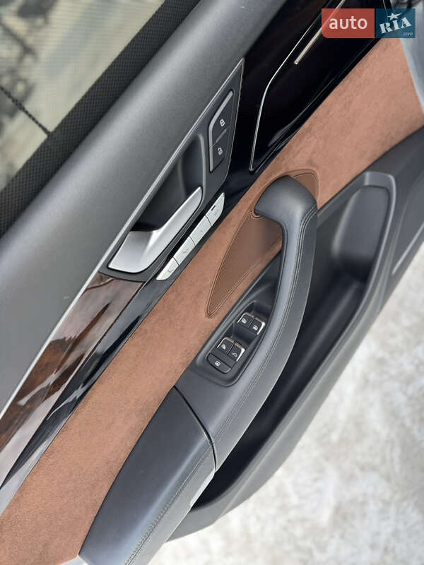 Седан Audi A8 2016 в Ивано-Франковске фото 27 Седан Audi A8 2016 в Ивано-Франковске