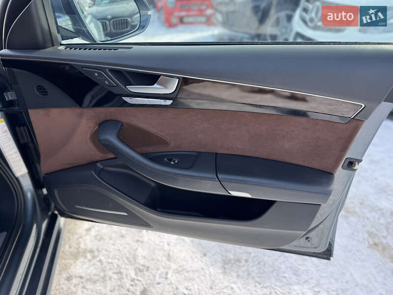 Седан Audi A8 2016 в Ивано-Франковске фото 39 Седан Audi A8 2016 в Ивано-Франковске