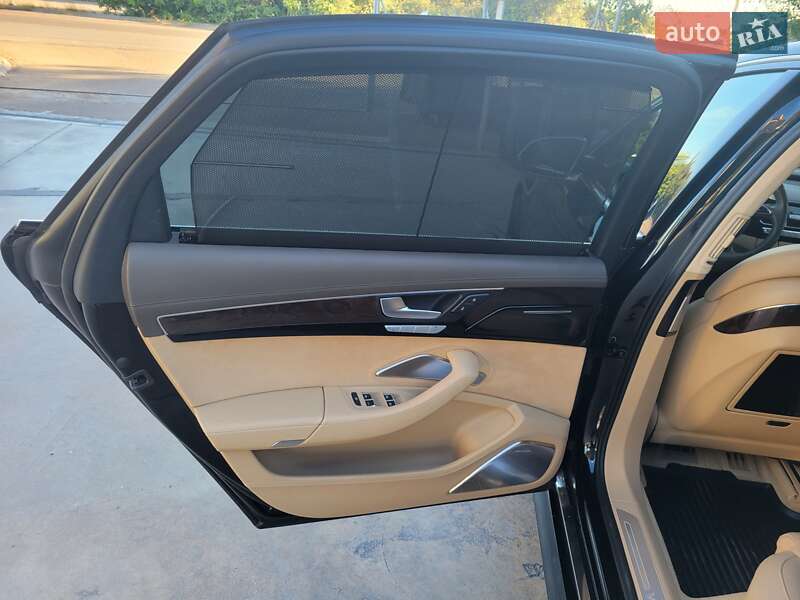 Седан Audi A8 2015 в Хмельницькому фото 6 Седан Audi A8 2015 в Хмельницькому