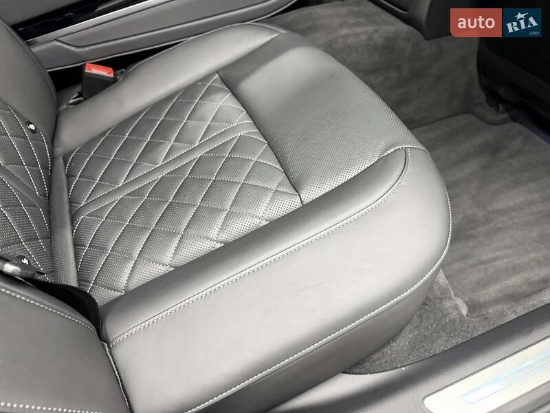 Седан Audi A8 2025 в Киеве фото 50 Седан Audi A8 2025 в Киеве