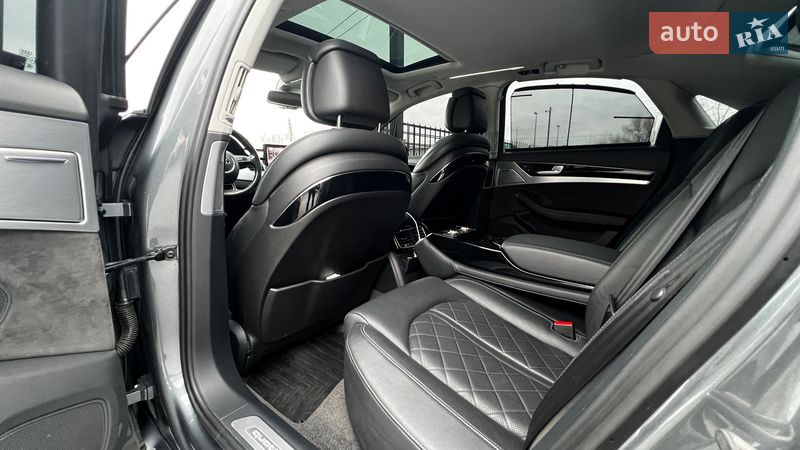 Седан Audi A8 2017 в Києві фото 24 Седан Audi A8 2017 в Києві
