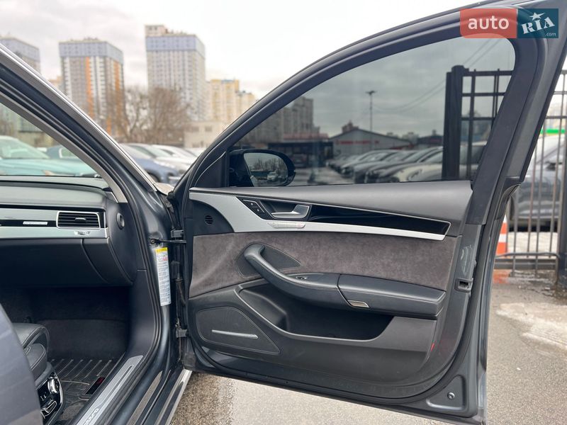 Седан Audi A8 2017 в Києві фото 29 Седан Audi A8 2017 в Києві