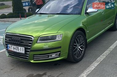 Седан Audi A8 2005 в Яремче