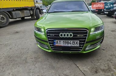 Седан Audi A8 2005 в Яремче