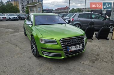 Седан Audi A8 2005 в Яремче