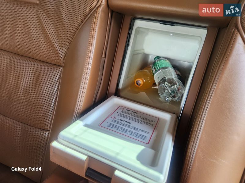 Седан Audi A8 2005 в Яремче