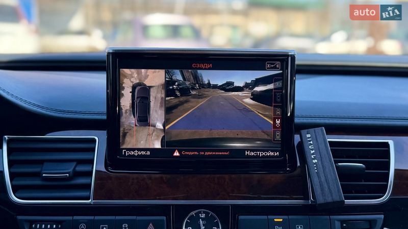 Седан Audi A8 2013 в Києві