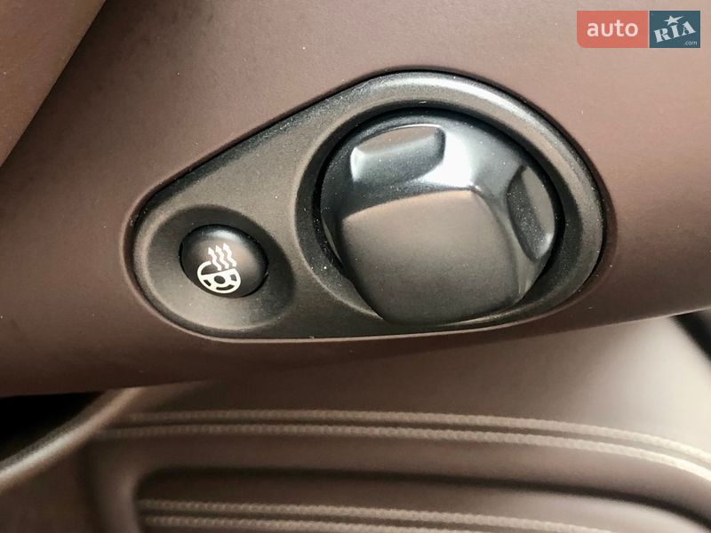 Седан Audi A8 2012 в Києві