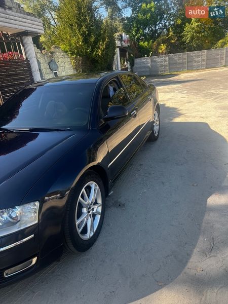 Седан Audi A8 2008 в Кременчуці