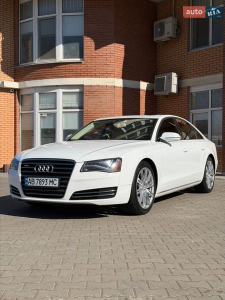 Седан Audi A8 2012 в Одесі