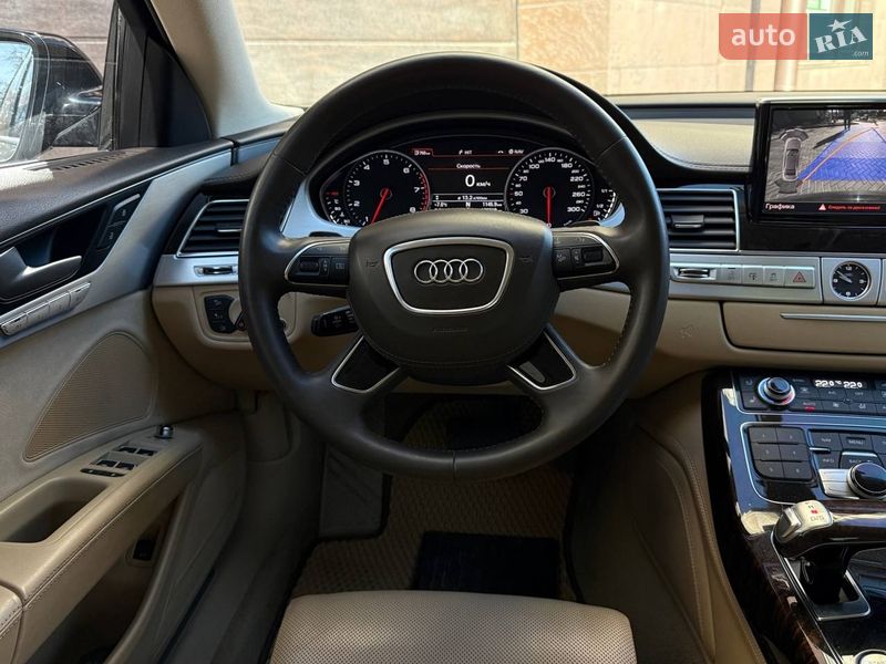 Седан Audi A8 2013 в Миколаєві