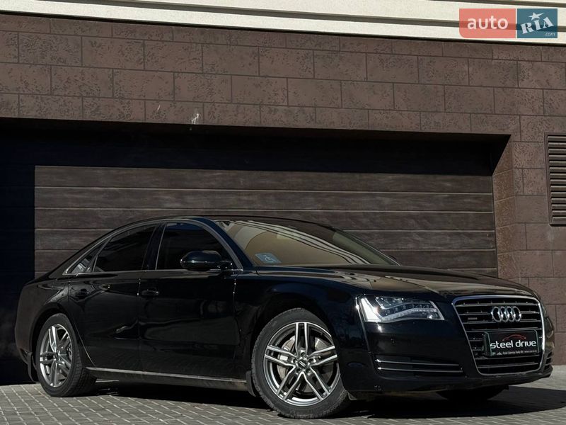 Седан Audi A8 2013 в Миколаєві