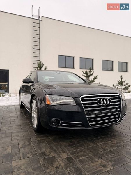 Седан Audi A8 2013 в Луцьку