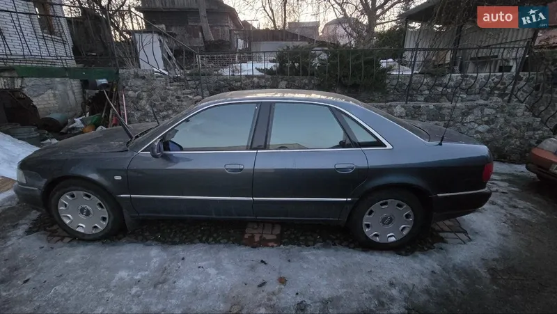 Audi A8