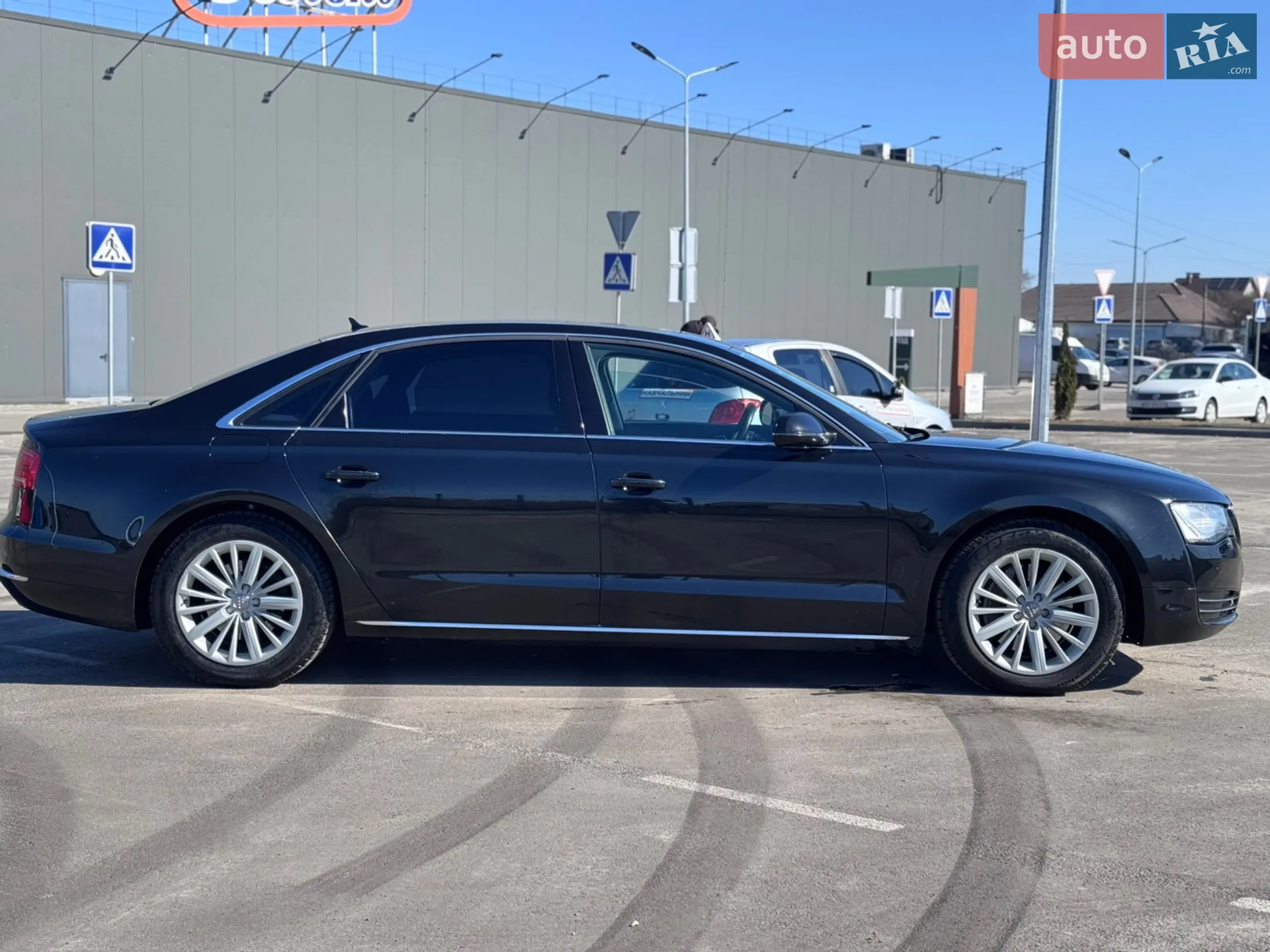2011 Audi A8 - мініатюра 4