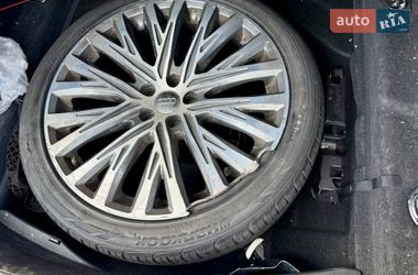 Седан Audi A8 2019 в Києві