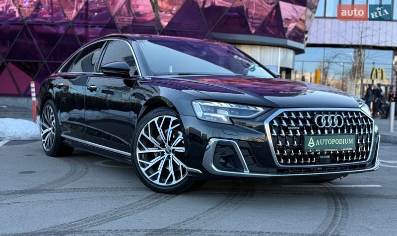 Седан Audi A8 2022 в Киеве