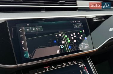 Седан Audi A8 2022 в Киеве