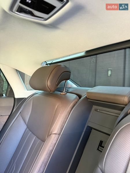 Седан Audi A8 2020 в Чернівцях