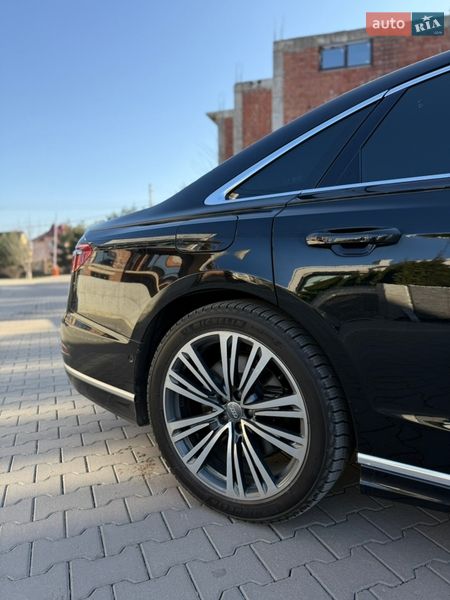 Седан Audi A8 2020 в Чернівцях