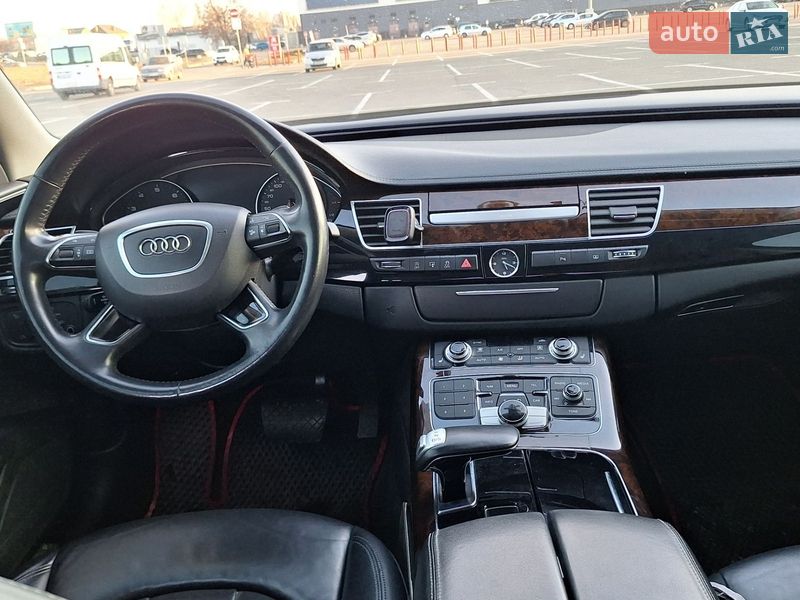 Седан Audi A8 2014 в Киеве