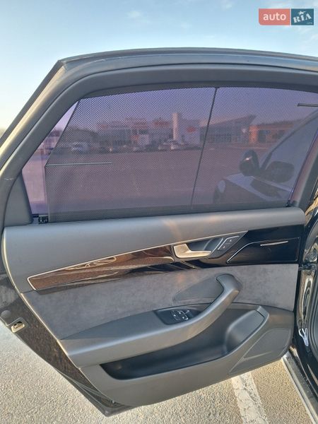 Седан Audi A8 2014 в Киеве
