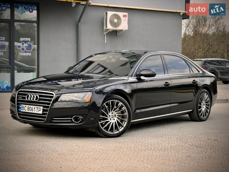 Седан Audi A8 2013 в Львове