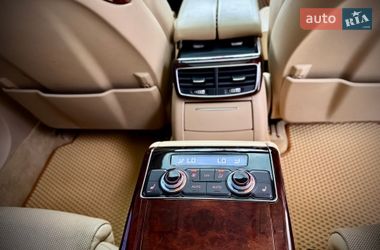 Седан Audi A8 2013 в Львове