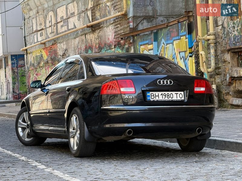 Седан Audi A8 2006 в Одессе