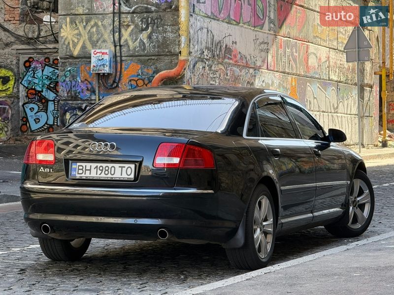 Седан Audi A8 2006 в Одессе