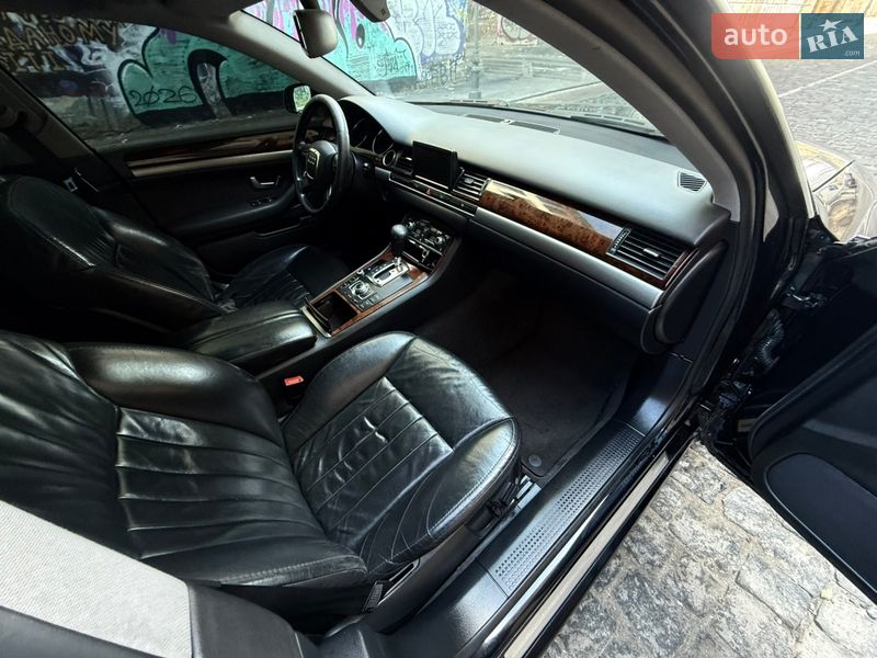 Седан Audi A8 2006 в Одессе