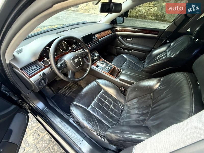 Седан Audi A8 2006 в Одессе