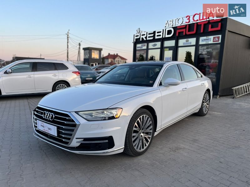 Седан Audi A8 2018 в Львове фото Седан Audi A8 2018 в Львове
